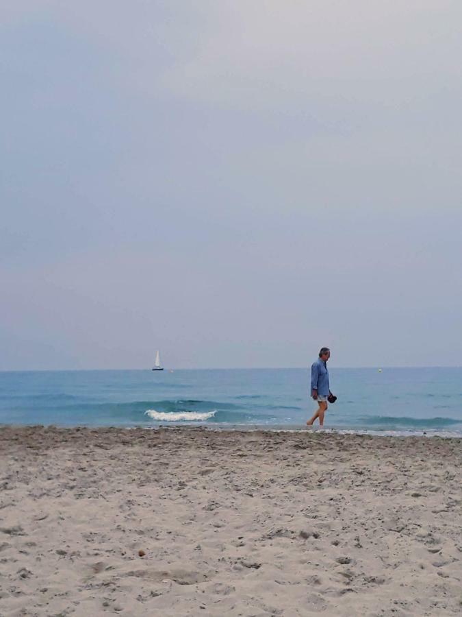 2 Bedroom'S Flat On The Beach, City Center, 1 Line Santa Pola Ngoại thất bức ảnh